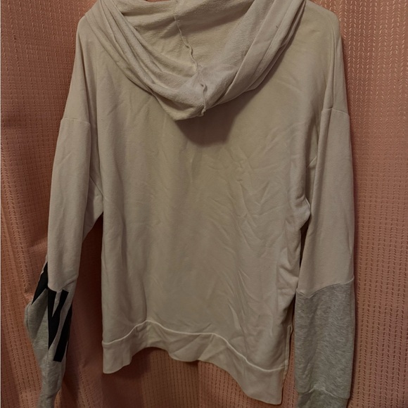 PINK Victoria's Secret Cream Hoodie - Picture 4 of 5